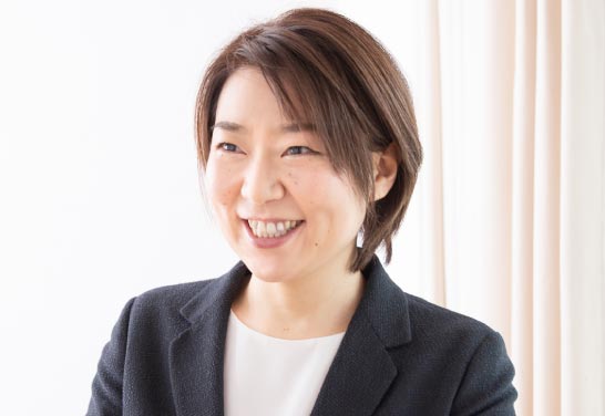 三好 真代 氏